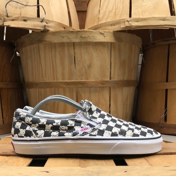 snoopy vans checkerboard